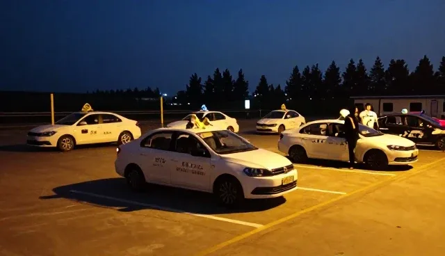 基础驾驶培训课程使用建议与常见问题处理